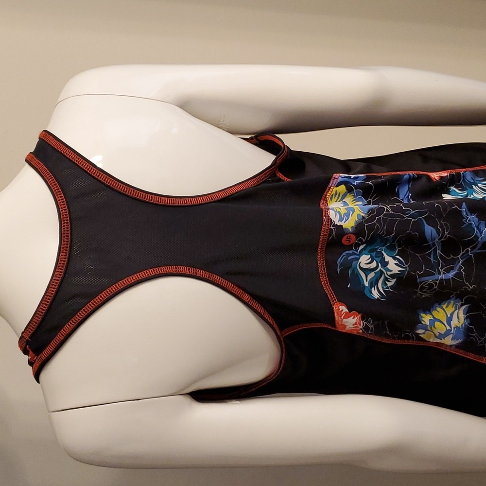 Razor Back Workout Tank Top - Picture 4 of 6